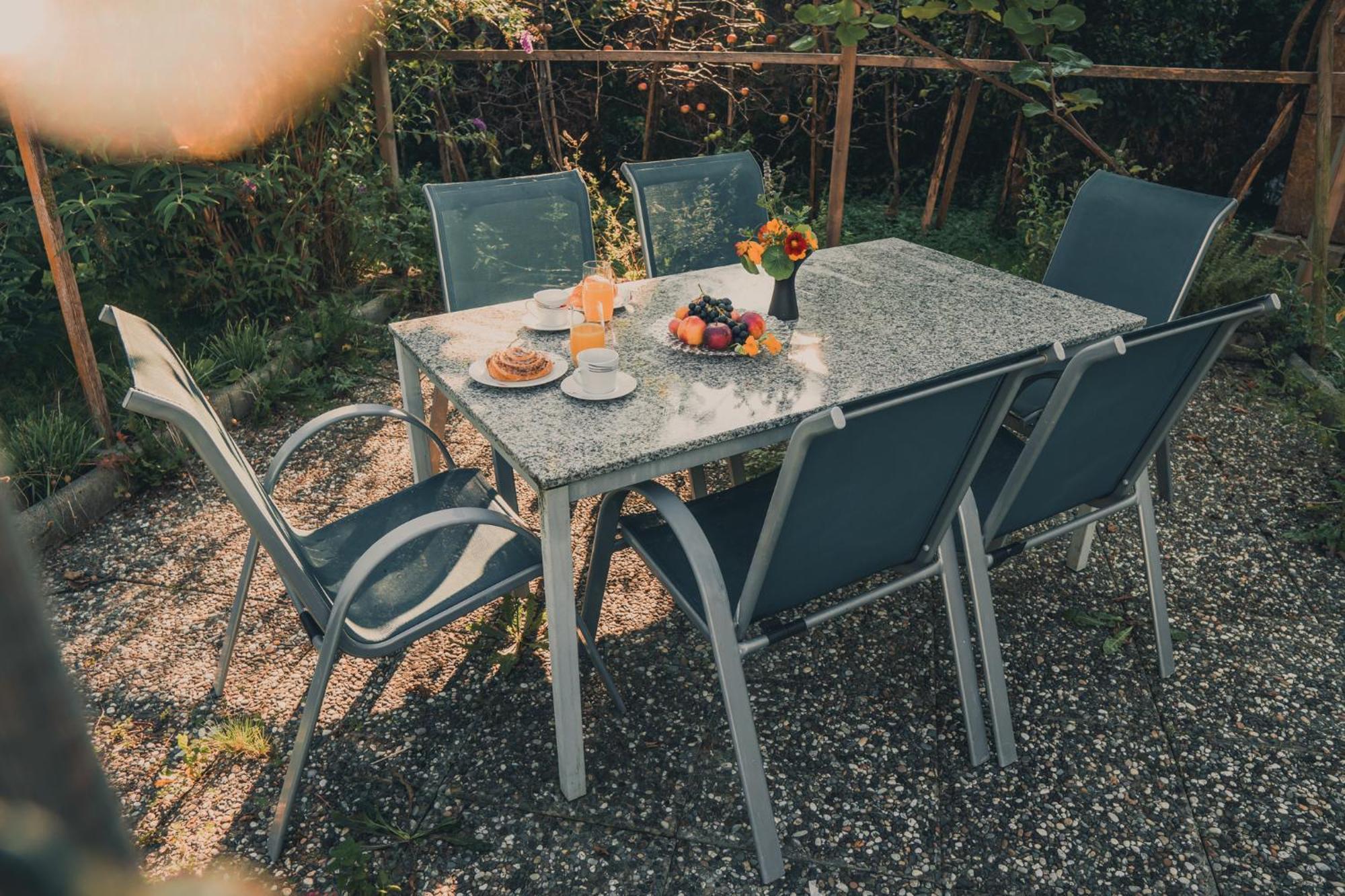 Armonia Altach, 2-6 P, 2 Schlafzimmer, Kueche, Parkplatz, Balkon, Wifi, Garten, Stellplatz Fuer Ski Екстер'єр фото